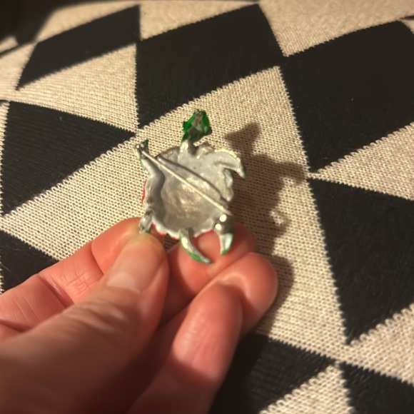 Turtle Pin - Picture 4 of 6